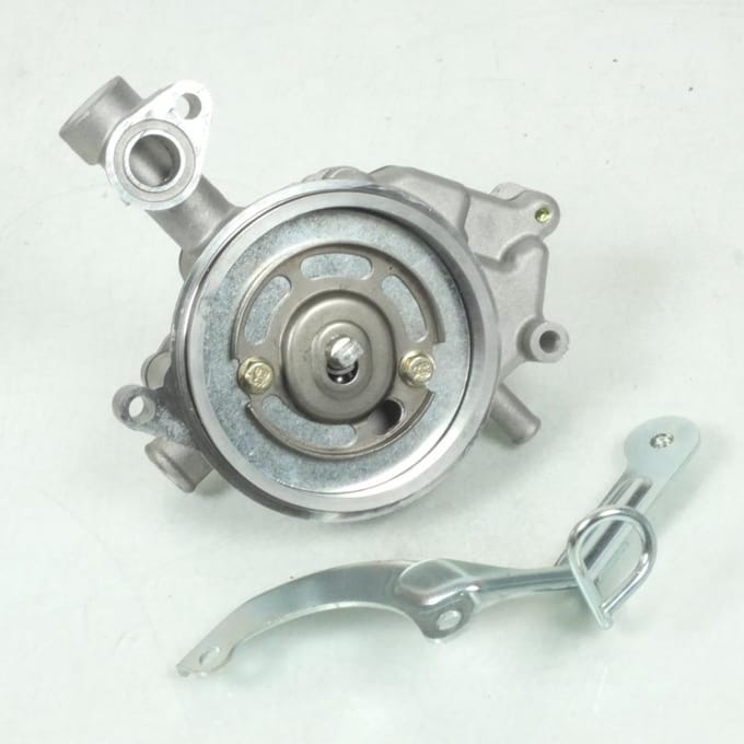 Pompe à eau P2R pour moto Yamaha 125 MT-125 22B-E2420-01 / 5D7-E2420-00 Neuf