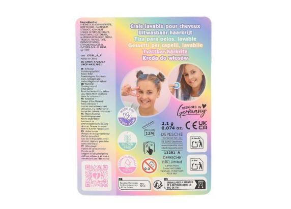 Ylvi en de Minimoomis haarkrijt Opmaken en sieraden