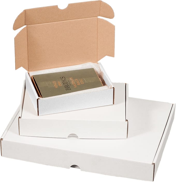 25 ecologische witte postdozen / verzenddozen formaat A4 35 x 25 x 5 cm Doosjes karton postdoos cadeaudoos
