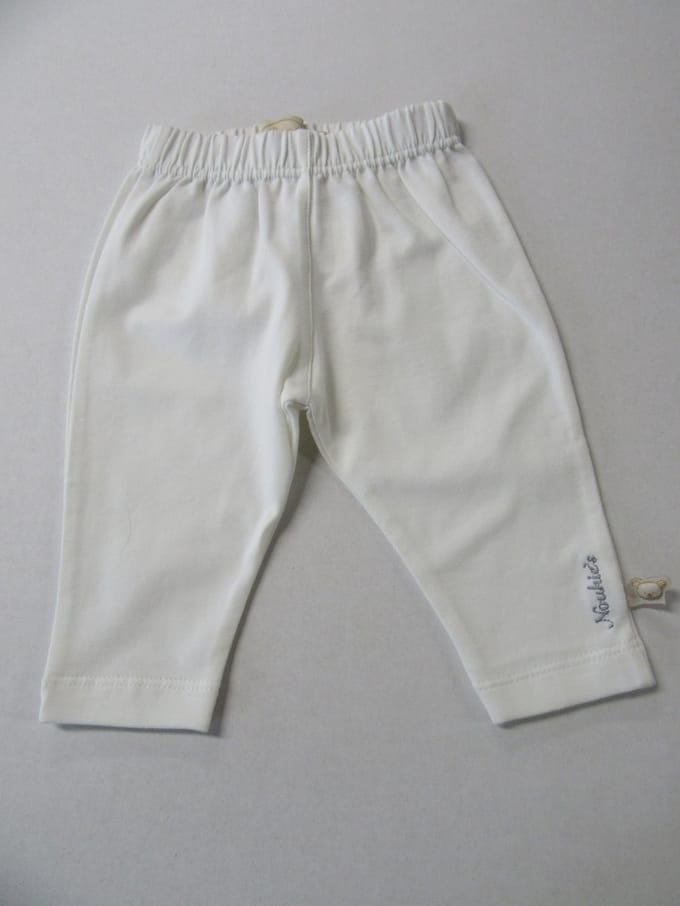 noukie's , broekje , wit , uni , sweat stof ,  3 maand