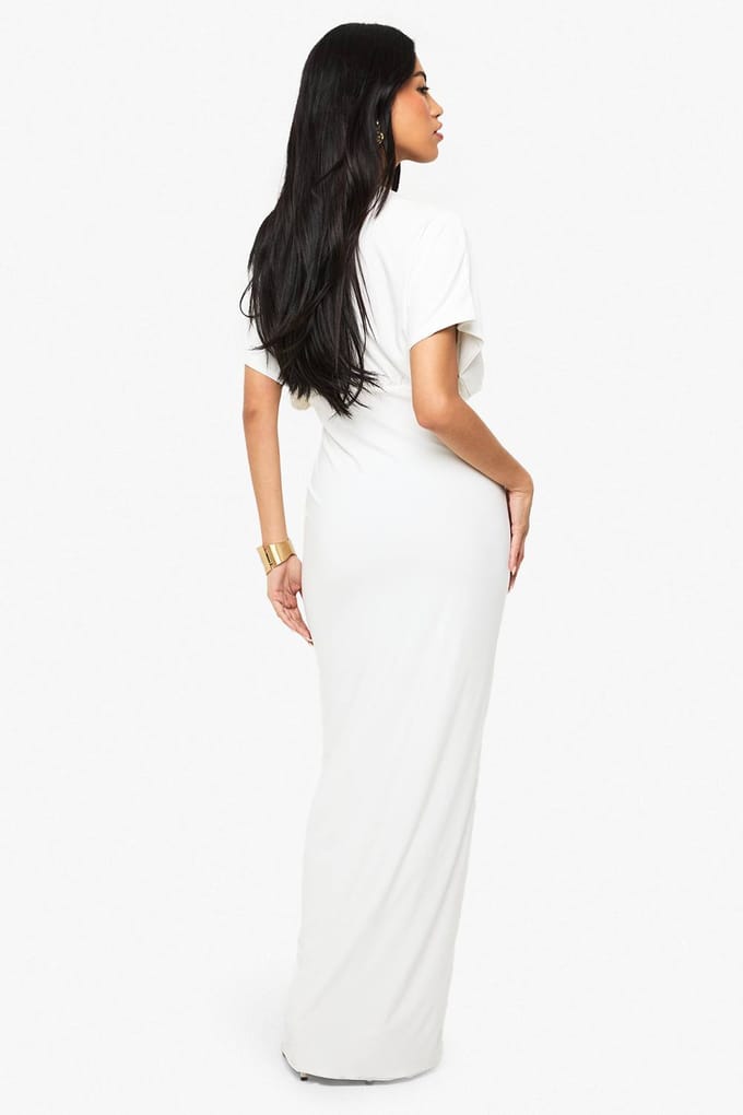 boohoo Dames Dubbele laag gerimpelde diepe V-hals batwing maxijurk | Cream | Maat: 8