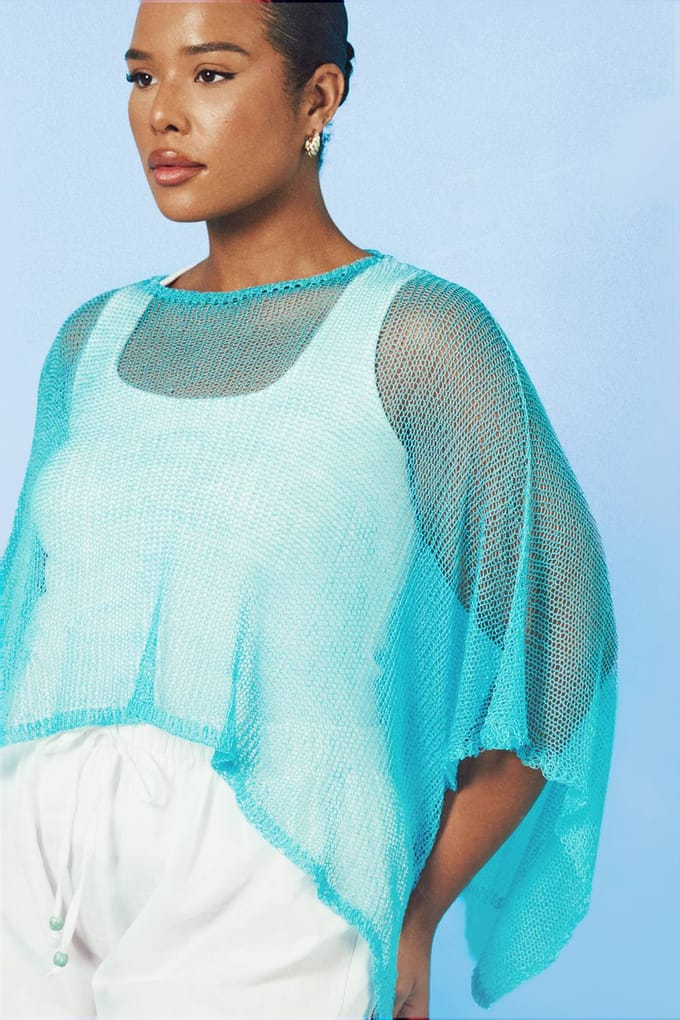boohoo Dames Plus Lichtgewicht Gebreide Gehaakte Cape | Aqua | Maat: 24/26