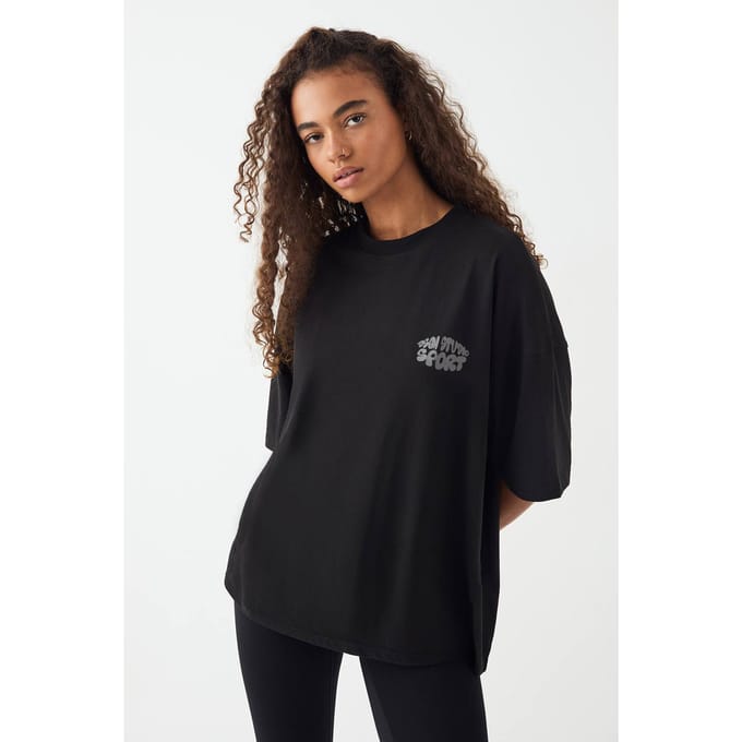 Dames DSGN Studio Sport Bedrukt Oversized T-Shirt | Zwart | Maat: Medium