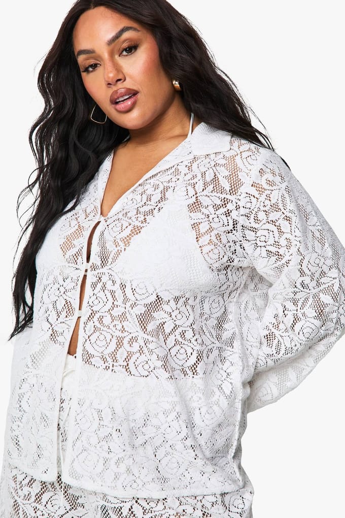 boohoo Dames Plus gehaakt kanten oversized strandhemd | Cream | Maat: 20-22
