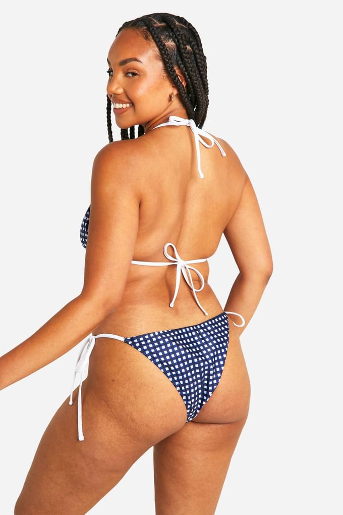 boohoo Dames Plus Gingham Tie Side Bikini Brief | Blauw | Maat: 52
