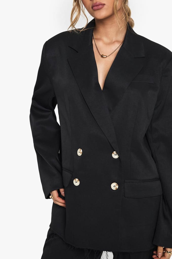 boohoo Dames Woven Tailored Frayed Hem Blazer | Zwart | Maat: 36