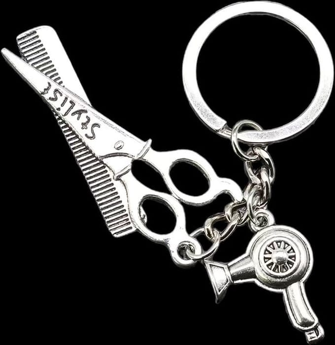 Sleutelhanger Kapperset Zilverkleurig ( Schaar, Kam en Fohn )7.5 x 2.6 cm