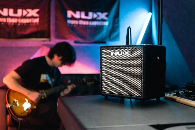 Gitaarversterker - NUX Mighty 8 MK2 - Modeling - 8 watt - DSP - Bluetooth - Drumcomputer
