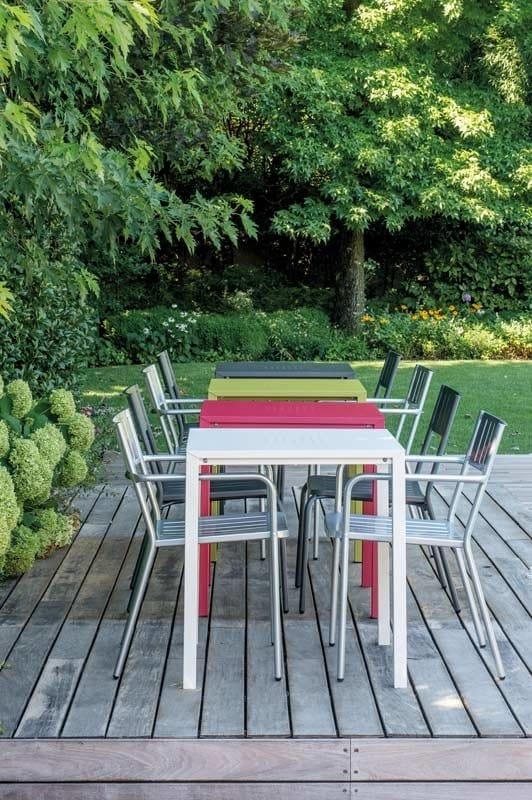 Emu Star tafel - cement - 70 x 70 cm