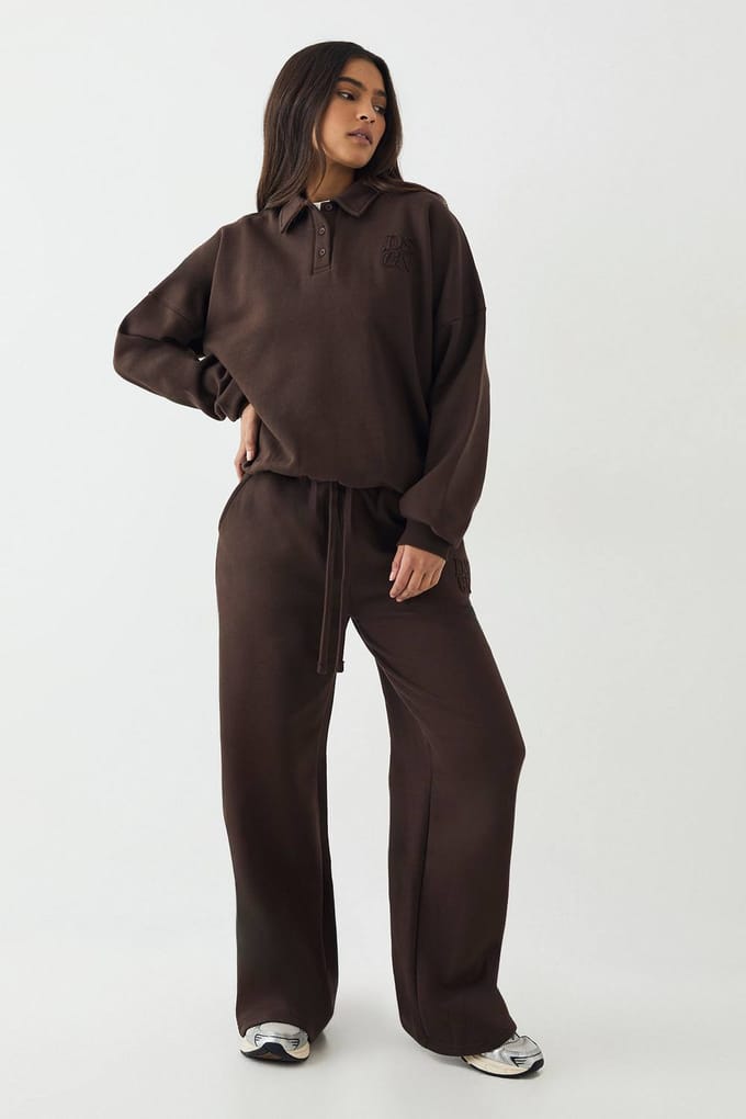 Dames DSGN Studio Sweatshirt met Kraag | Dark Chocolate | Maat: Medium