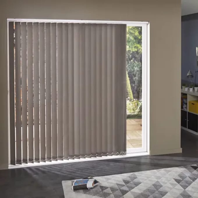 Madeco 3328 Verticale Lamellen 5 Stuks Brandwerend Lichtdoorlatend Bruin 8,9 X 280 Cm