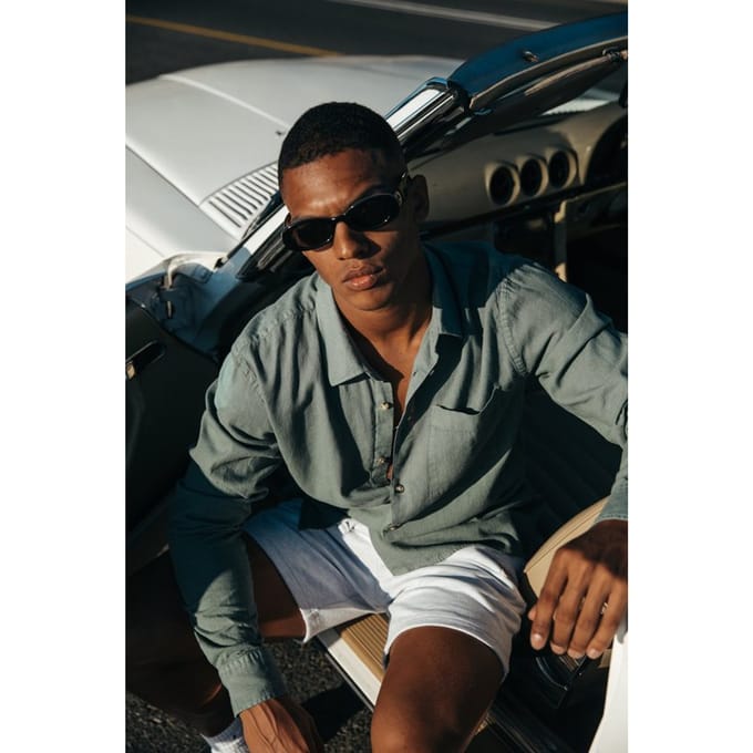 Colourful Rebel  - Maat M - Caleb Shirt