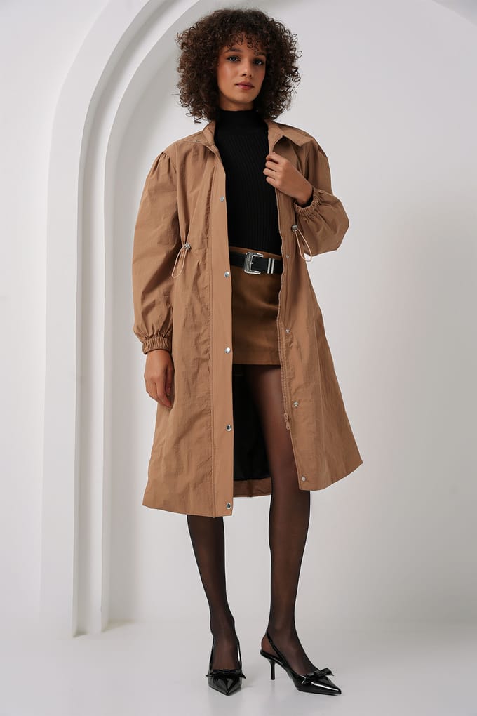 Lange Trenchcoat met Omgeslagen Kraag