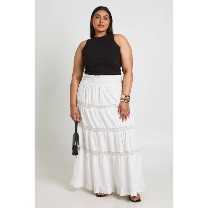 boohoo Dames Plus Poplin Maxi Rok Met Kanten Details En Gelaagd Ontwerp | Wit | Maat: 52