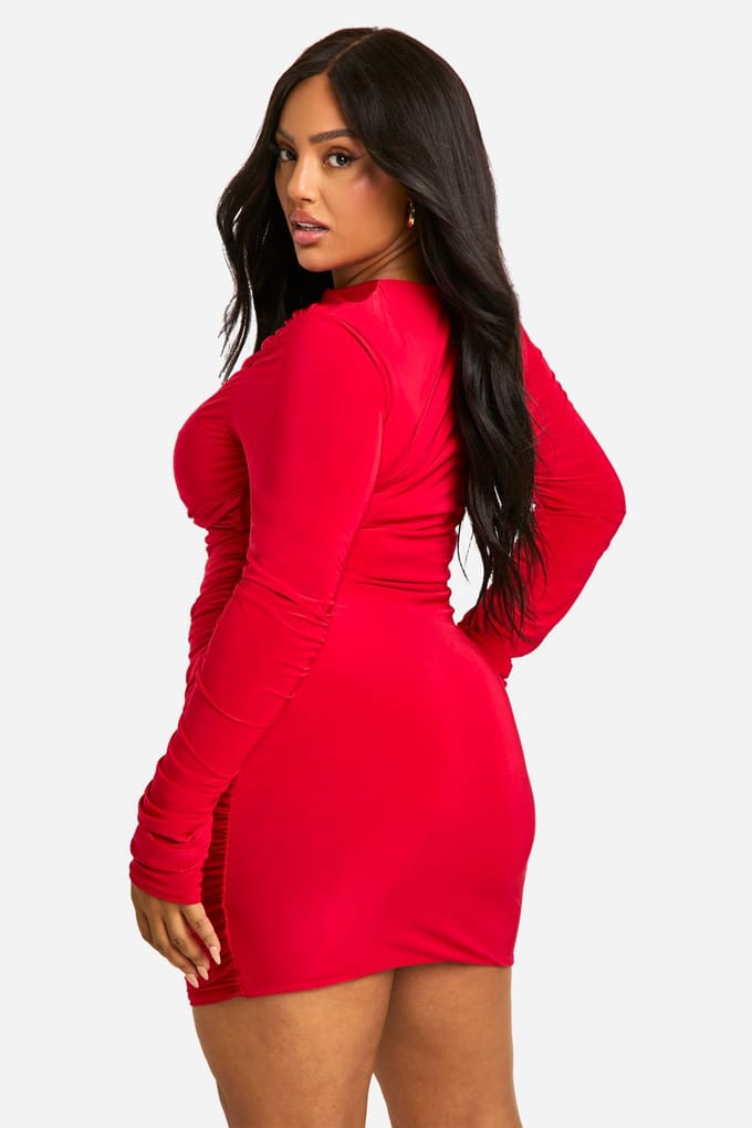 boohoo Dames plus slinky Twist Detail Gerimpelde Mini Jurk | Red | Maat: 28