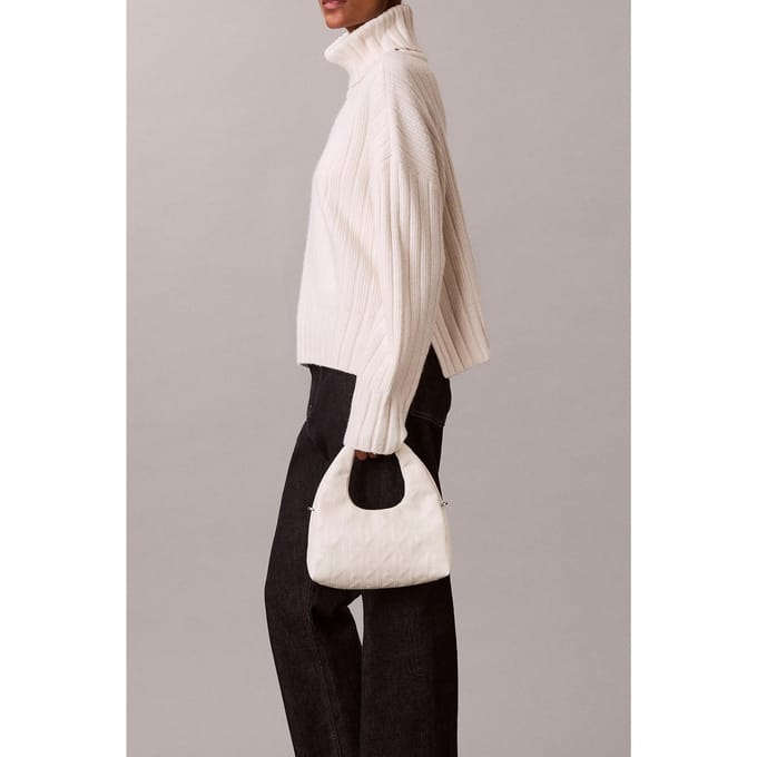 Calvin Klein Emblem Puffer Crossover Bag Lily White Größe: OS | Handtaschen Outlet | Damen | Weiß