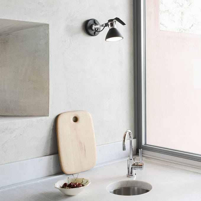 Luceplan Fortebraccio wandspot Ø 11 cm, zwart