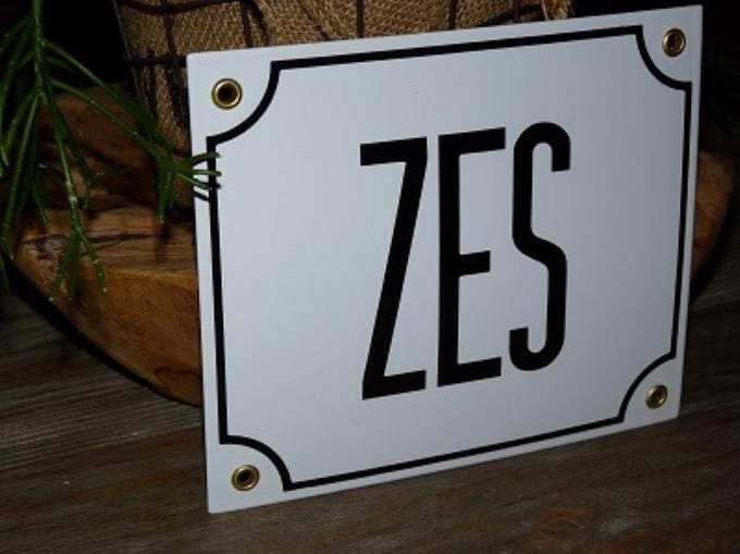 Emaille huisnummer 18x15 wit/zwart  ZES