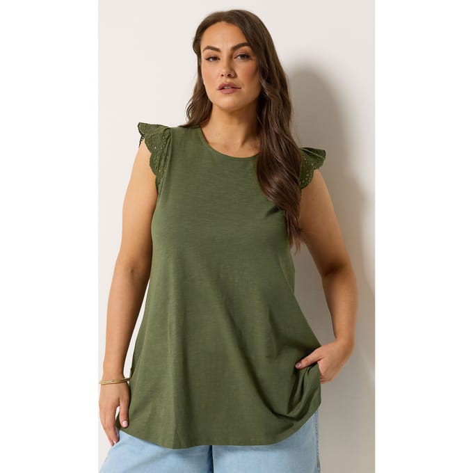Yours Khakigroene Broderie Top Met Ruches Size 42