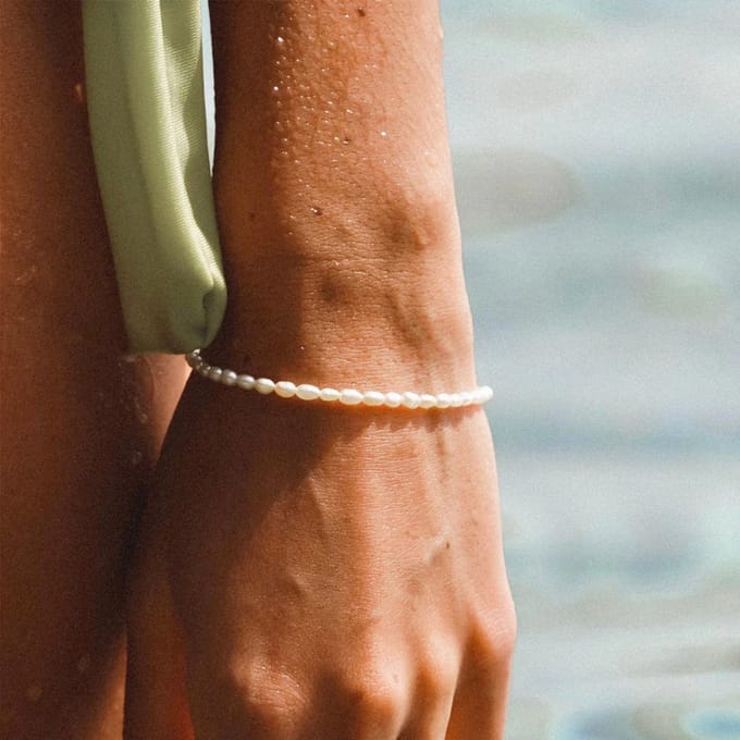 Victorious - Dames Armband - Parel Armband - 21cm - Goud - Model: Isra