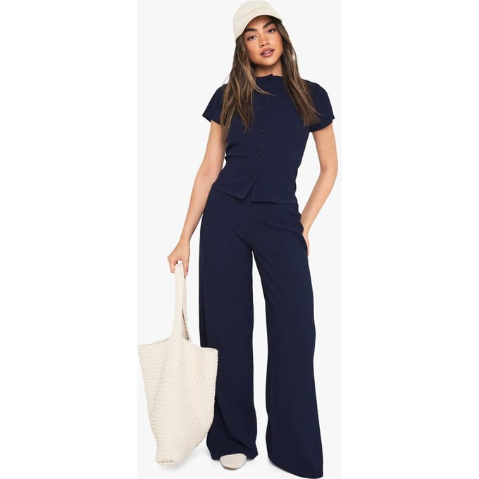 boohoo Dames Crinkle Rib Button Through Cap Sleeve Top and Trouser Set | Navy | Maat: 14