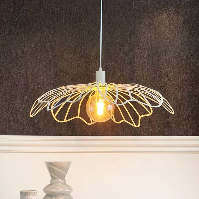 Dyberg Larsen hanglamp BLUMEN, parelwit, Ø 60 cm, metaal