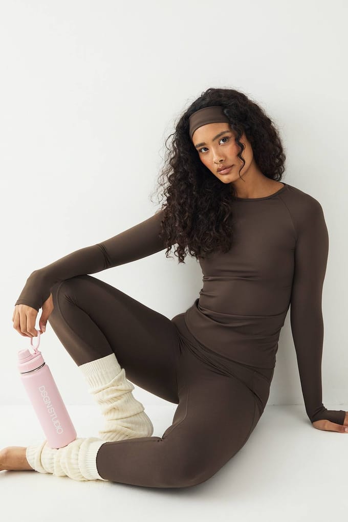 Dames DSGN Studio Ultra Sculpt Lange Mouwen Top | Espresso | Maat: Medium