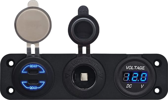 ProRide 12V USB C Autolader 2 Poorten - 30W/QC4.0 - Voltmeter en 12V/24V Sigarettenplug - Drievoudig inbouw
