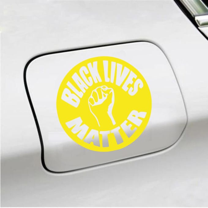 Bumpersticker - Black Lives Matter - 15 X 15 - Geel
