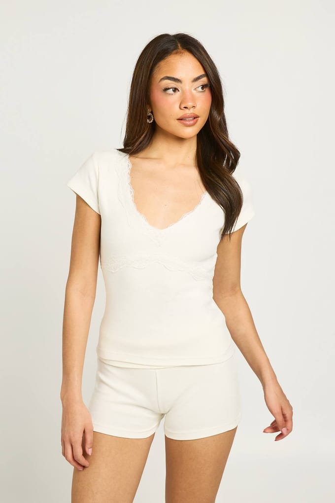 boohoo Dames Omvouwbare Tailleband Lage Taille Short | Ecru | Maat: 42