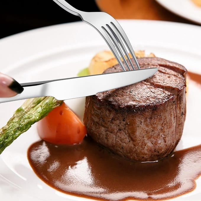Elegante steakmessen set met 6 messen, perfect voor vleesliefhebbers en diners