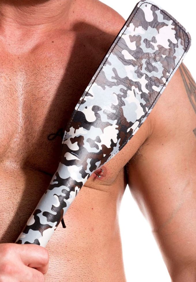 665 Leather Camo Slapper - Leren Plak - Camouflage Flapzweep - Paddle