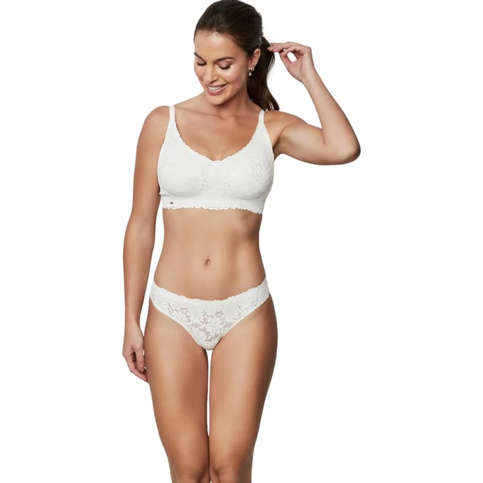 Vrouwelijke voorgevormde triangel BH Selmark One And Lace