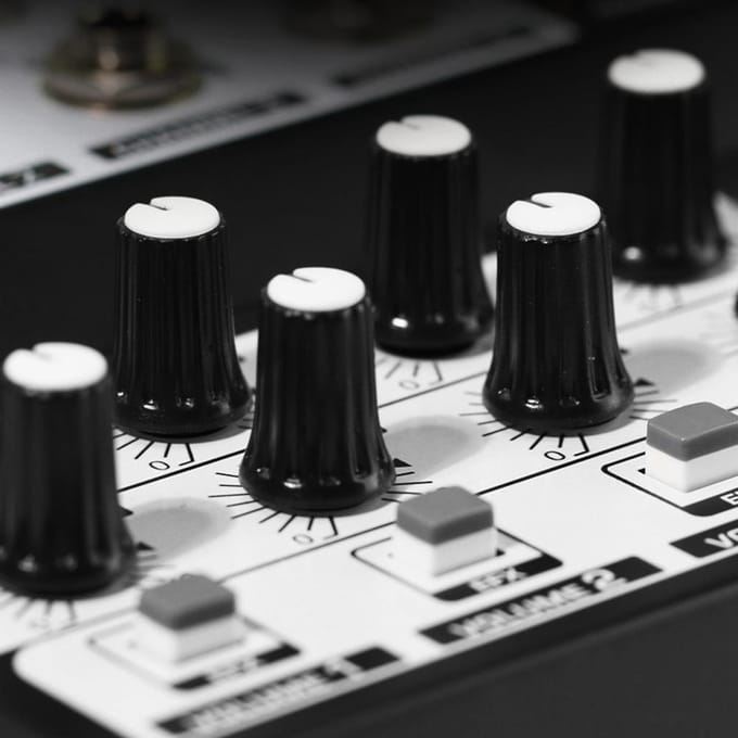 8-kanaals multifunctionele USB-audiomixer Draagbare geluidsmixer Professioneel thuisgebruik Dual zwart