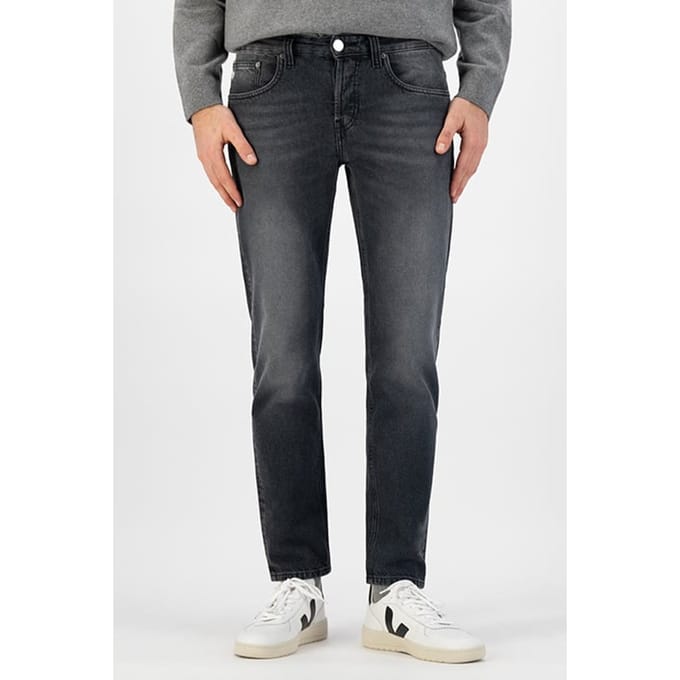 Mud Jeans Regular Dunn Worn Black Maat: W30L34 | Slim Jeans Outlet | Heren | Grijs