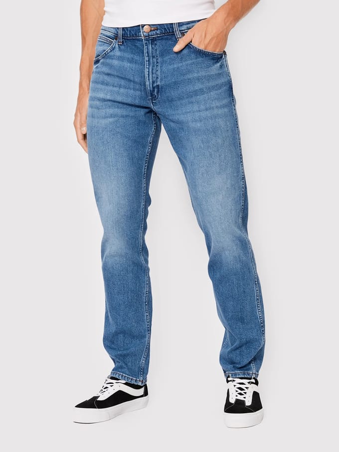 WRANGLER GREENSBORO NEW FAVORITE REGULAR STRAIGHT JEANS-HEREN