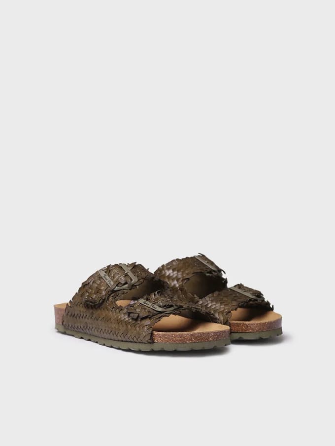 Damessandaal met BIO-stijl gespen | GUAM-TE