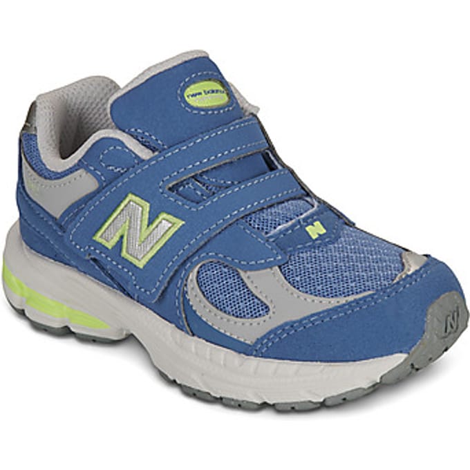 New Balance  Lage Sneakers 2002