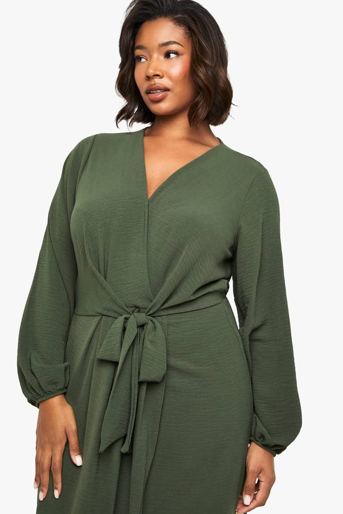 boohoo Dames Plus Textured Tie Detail Maxi Jurk | Olijf | Maat: 44
