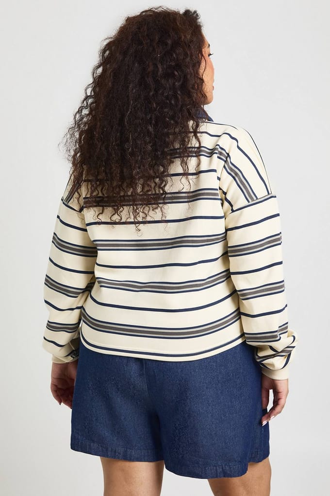 boohoo Dames Plus Chambray Boxy Flippy Short | Indigo | Maat: 44