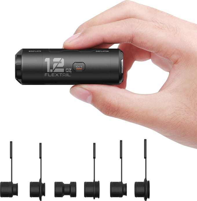 Flextail Zero Pump Elektrische Mini Luchtpomp - Draagbare Oplaadbare USB-C Compressor 35g - Luchtbed Pomp & Opblaaspomp met 6 Opzetstukken