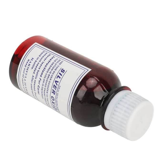 100 ml zilveroxidatiemiddeloplossing voor het zwart maken van vintage stijl en retro sieraden. Oxidatievloeistof white