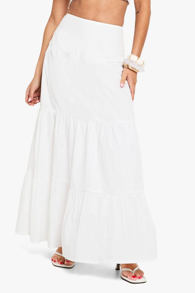 boohoo Dames Petite Cotton Poplin Gelaagde Maxi-Rok | Wit | Maat: 44