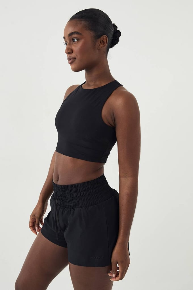 Dames DSGN Studio Hoge Taille Diepe Tailleband Hardloop Short | Black | Maat: XL
