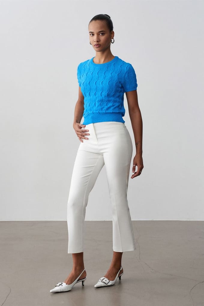 High-waisted Flared Capri Broek
