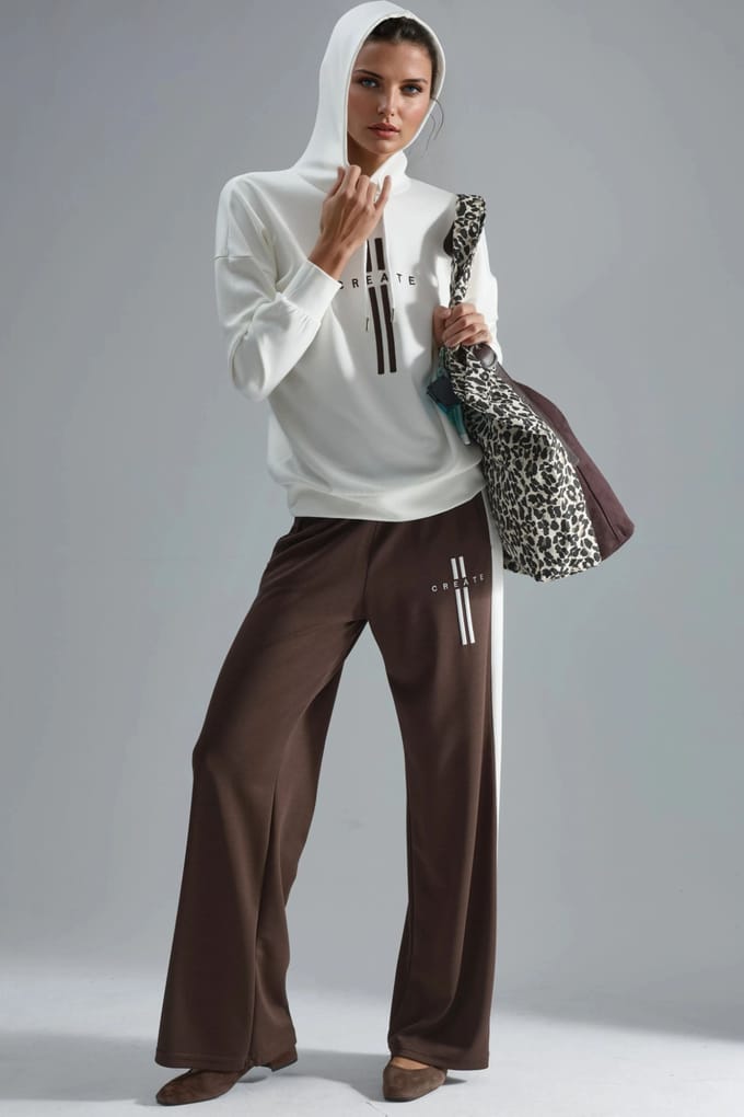 Modal Touch Kaptrui & Gestreepte Details Broek Set