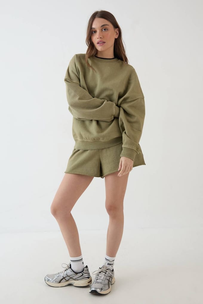 Dames Dsgn Studio Zwaar Gewassen Oversized Sweatshirt | Gewassen Kaki | Maat: Medium