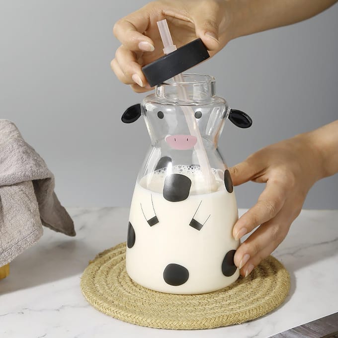 Tasse créative en verre avec paille en forme de vache, 600 ml white