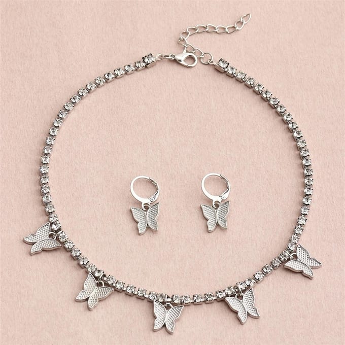Accessoires, Collier Chaîne Griffe Cinq Papillons, Ensemble Collier Boucles d'Oreilles Papillon Diamant Éclatant argenté