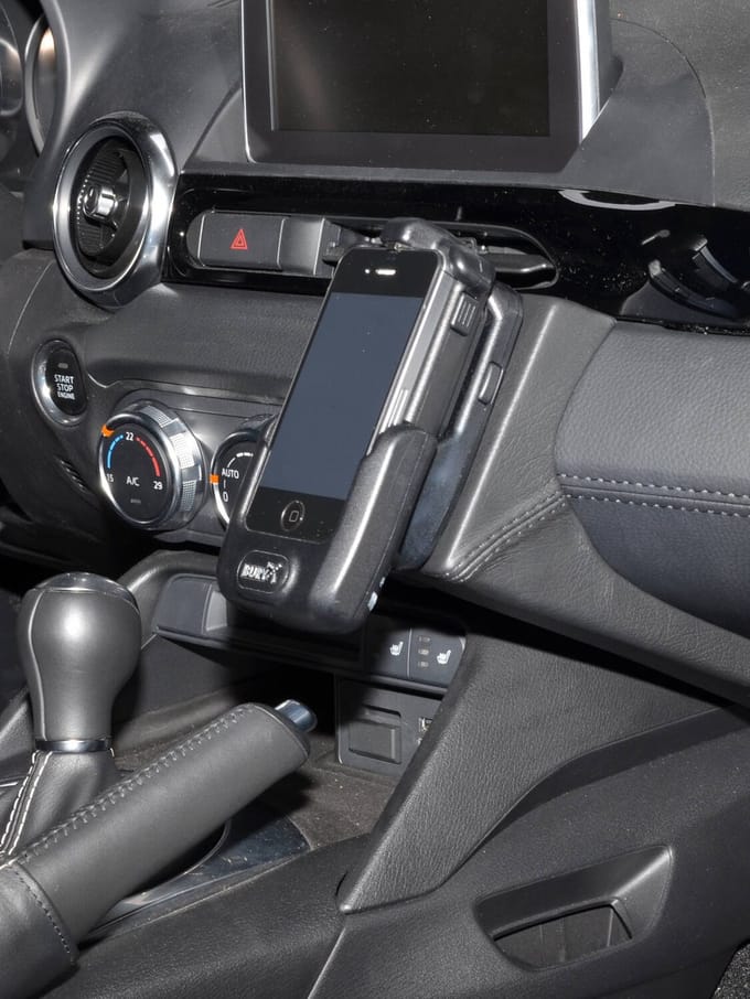 Kuda houder geschikt voor Fiat 124 Spider 2017-2019 Kleur: Zwart